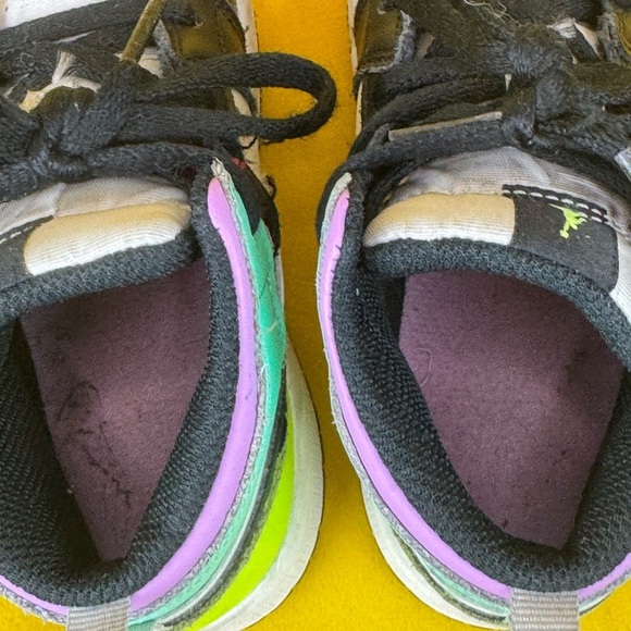 Nike Air Jordan 1 Mid TD Size 9C Pastel Black Volt Green Glow shoes. - Picture 7 of 8